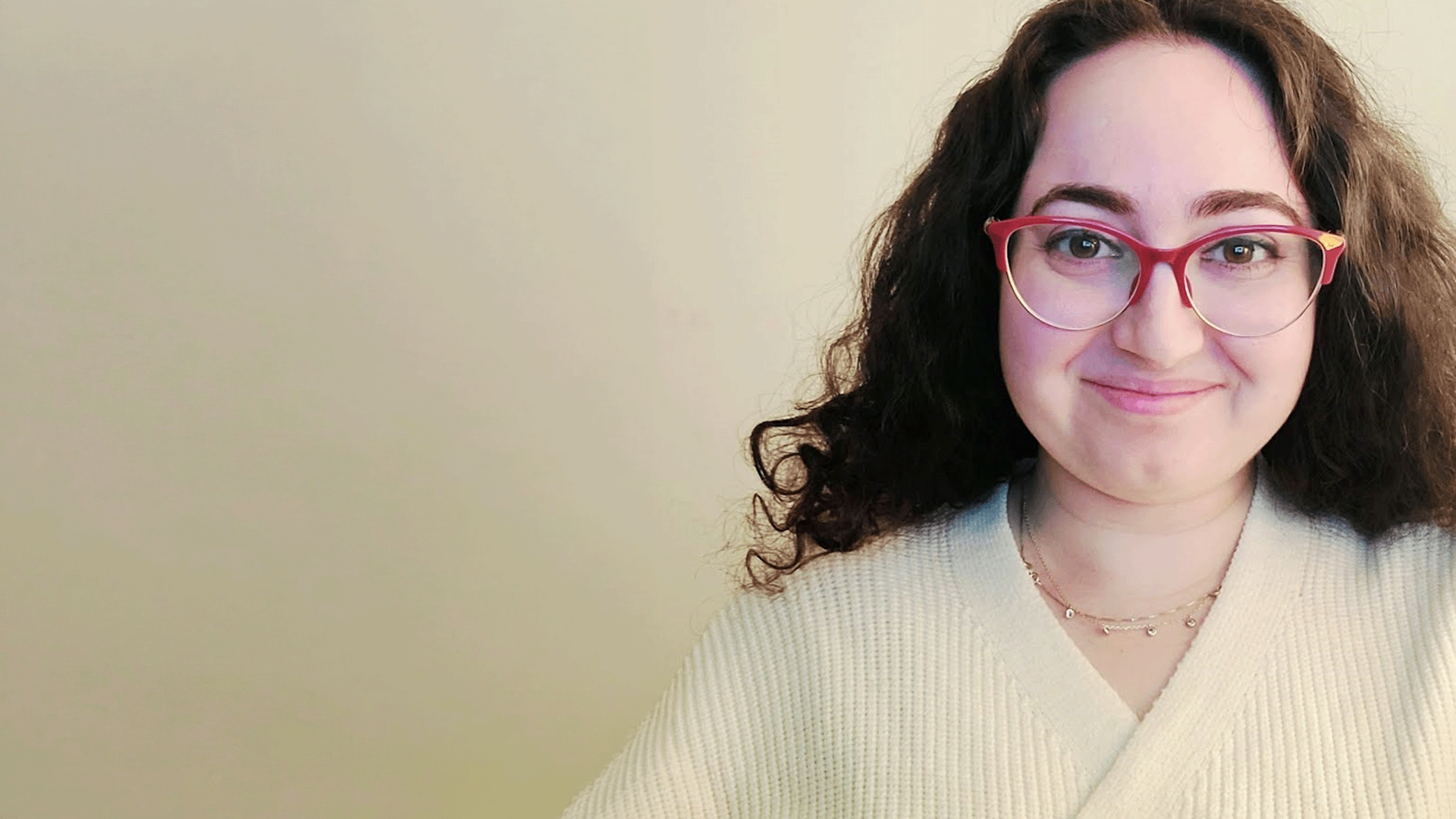 Frieda, Social Worker